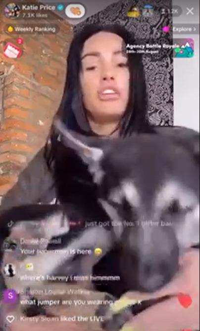 She smacked Tank on her TikTok live