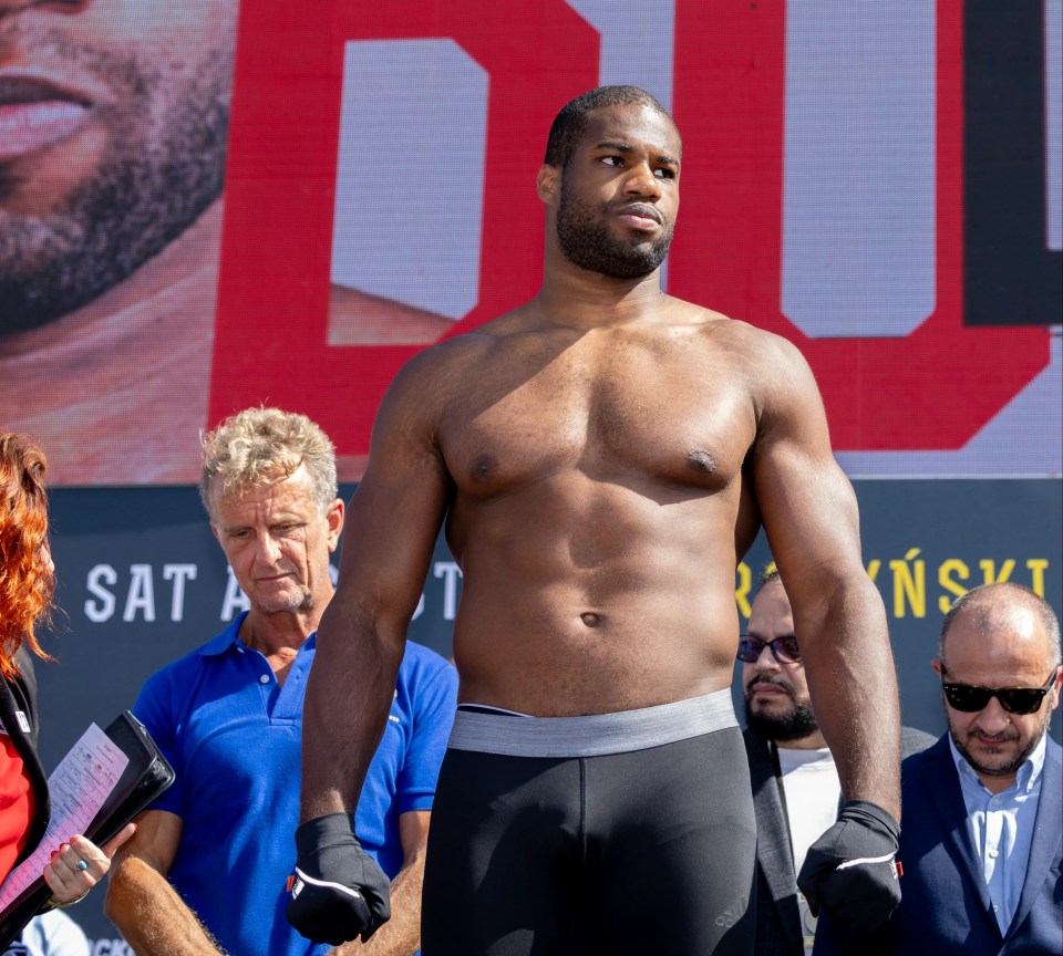 Daniel Dubois has revealed the hectic time he had getting to Poland