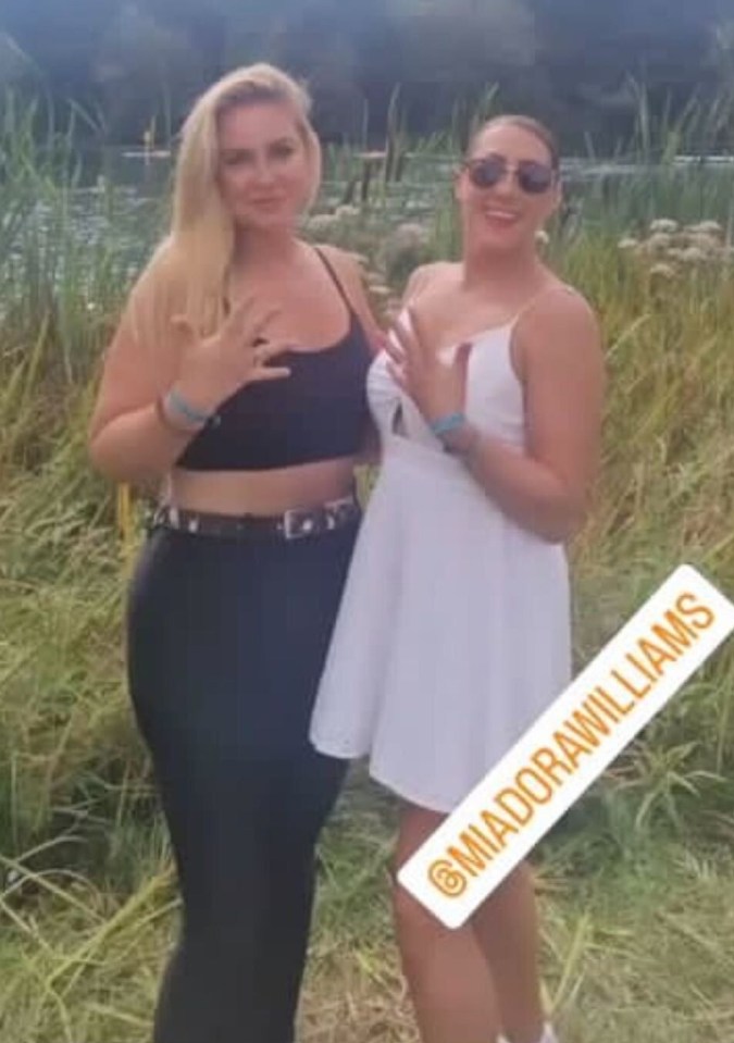 She looked stunning in snaps with her friend Mia at the festival