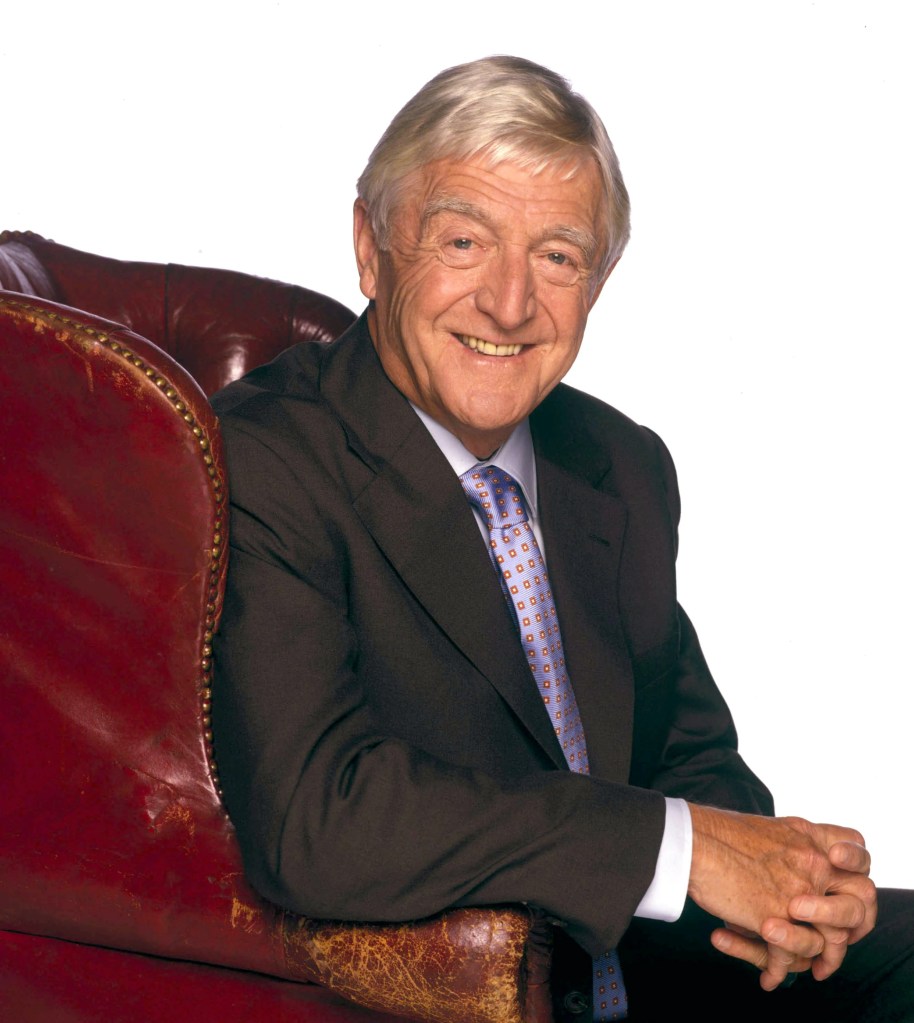 Stars have rushed to pay tribute to Michael Parkinson following his death aged 88