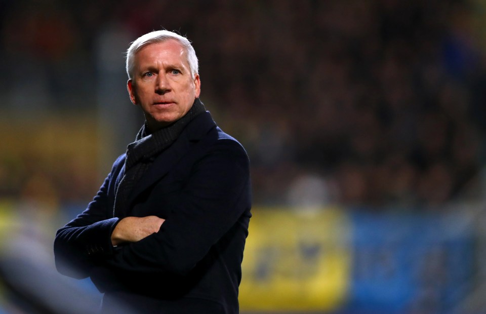 Alan Pardew will feature on talkSPORT this season