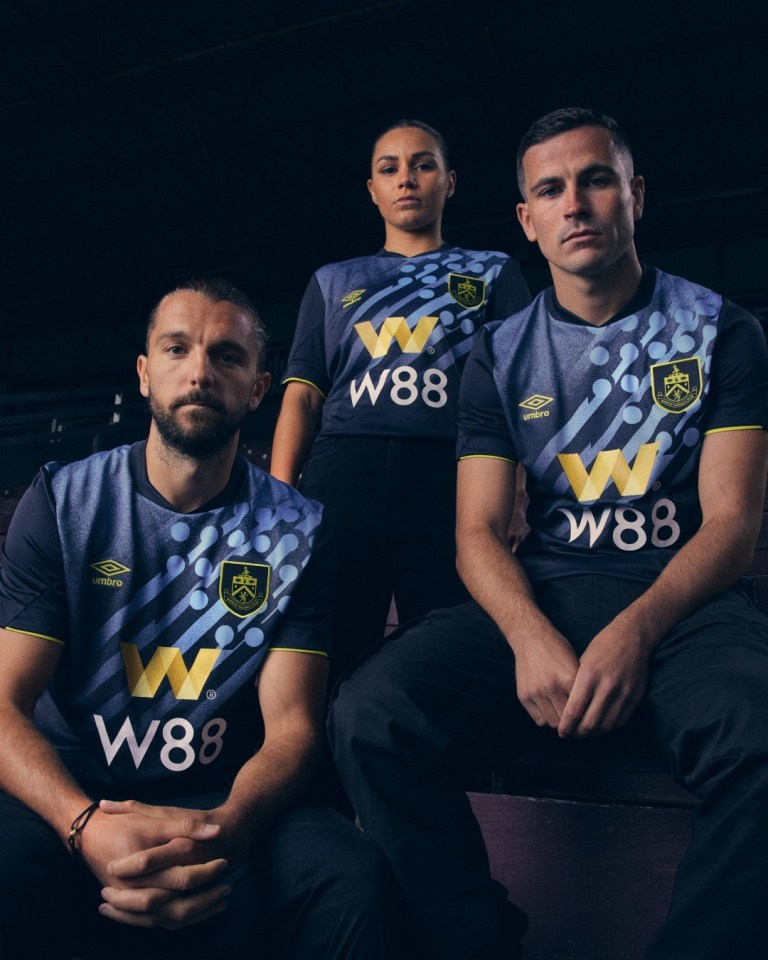 A bit of a comedown for the third kit – spots and stripes belong in pool, not the Premier League football