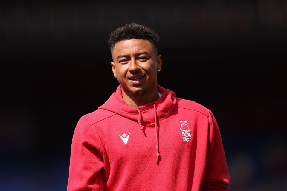 West Ham are considering offer Jesse Lingard a short-term contract