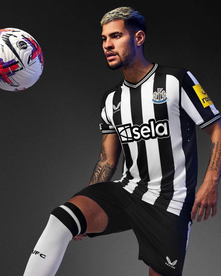 A fine effort from Castore - never going to be anything too outrageous with Newcastle's home kit