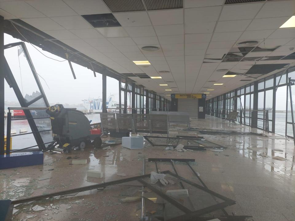 It has been destroyed by the storms and thousands of passengers risk being stranded