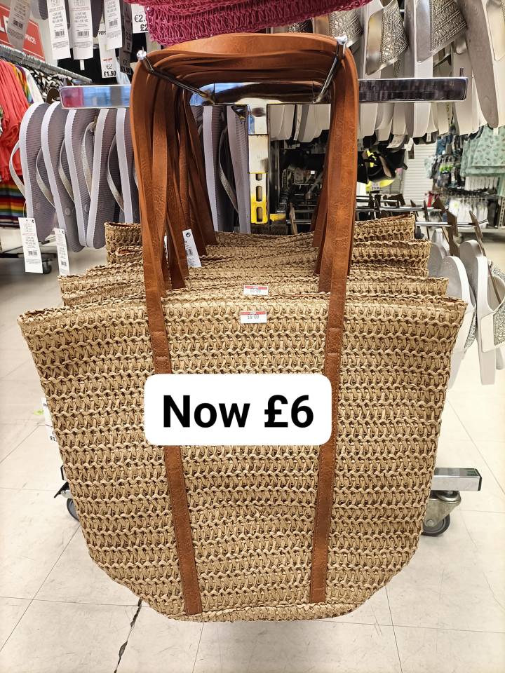 This stylish woven bag is available in both neutral and hot pink