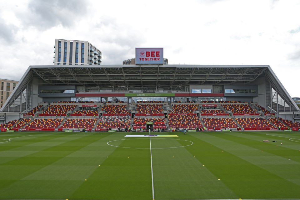 Kick-off was delayed due to a  "sanitation" issue