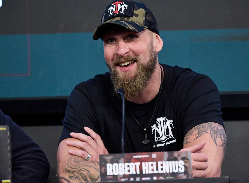 Robert Helenius has agreed to fight AJ in place of Dillian Whyte