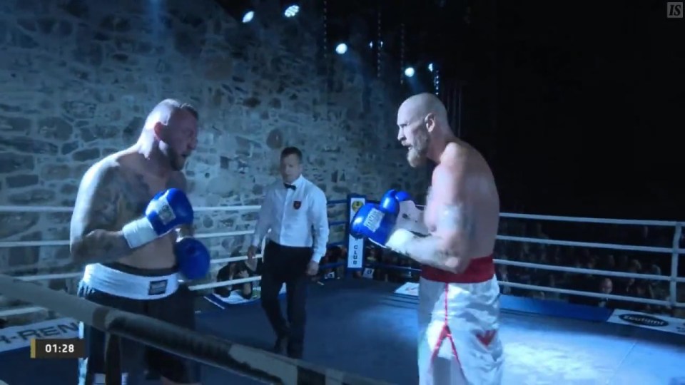 Robert Helenius beat Mika Mielonen in his homeland last Saturday in a bout that had a unique setting