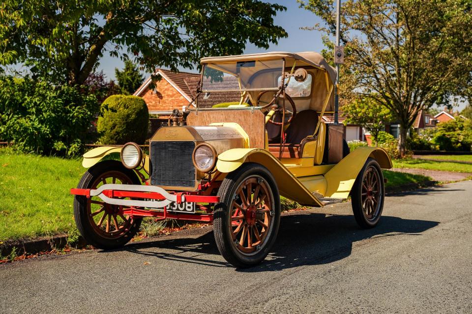 An incredible Ford Model T has racked up bids of over £10,000 on auction