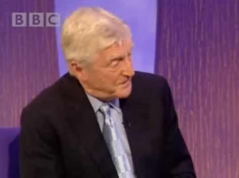 The TV legend, who tragically died last night, was forced to navigate the frosty interview