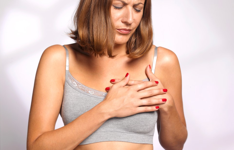 Scientists have said that cardiac arrest has different symptoms for men and women