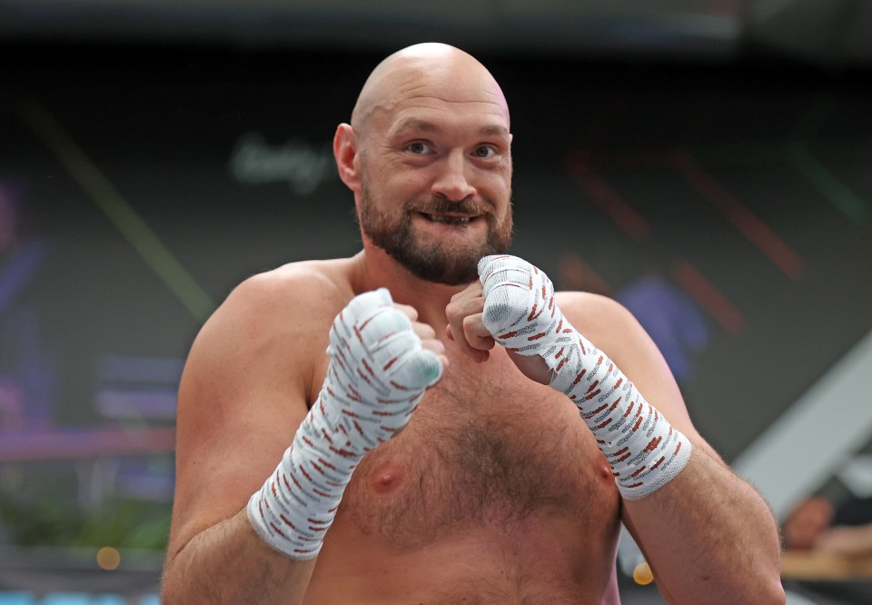 Tyson Fury wants to fight Anthony Joshua and Oleksandr Usyk in a two-on-one tag match