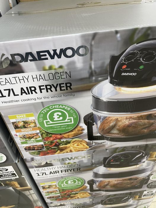 Foodies are rushing to snap up the halogen oven from Farmfoods that rivals the classic air fryer