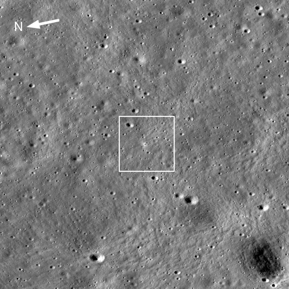 The Chandrayaan-3 lander is at the centre of the image, with its shadow visible against the halo of dust surrounding the vehicle