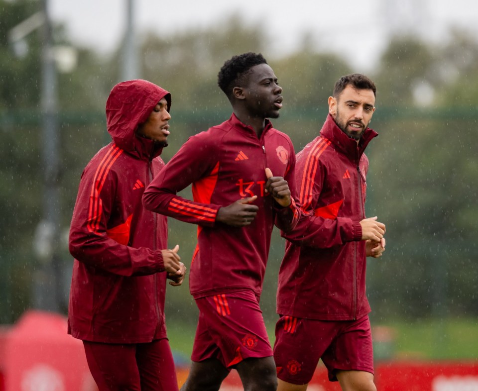 MANCHESTER, ENGLAND - SEPTEMBER 19: Omari Forson, Anthony Martial and Bruno Fernandes of Manchester United in action during a Manchester United Training Session at Carrington Training Ground on September 19, 2023 in Manchester, England. (Photo by Ash Donelon/Manchester United via Getty Images)