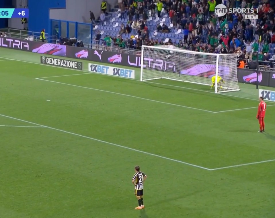 Goalkeeper Wojciech Szczęsny could only look on as the ball hit the back of the net