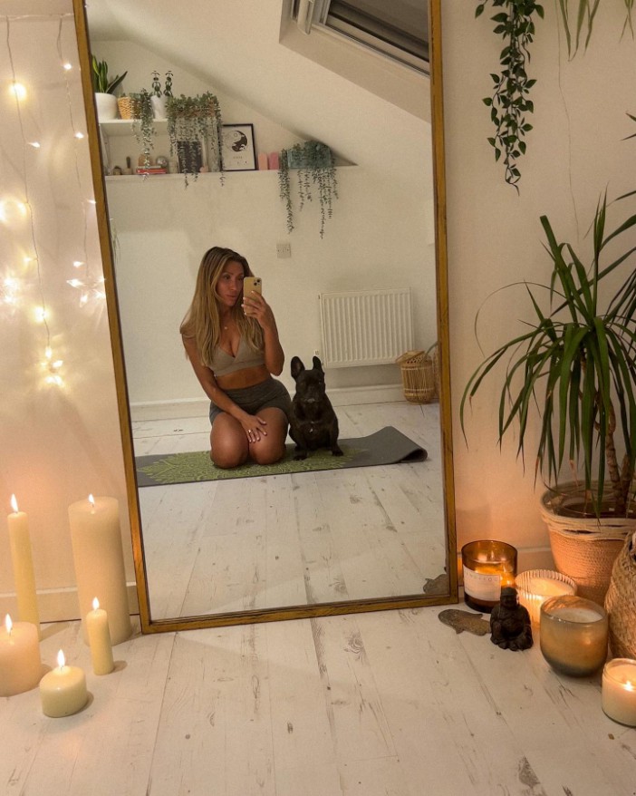 Married At First Sight UK star Shona Mandersons chic Nottingham home with yoga studio, bar and quirky decor, //www.instagram.com/shoniemandy/