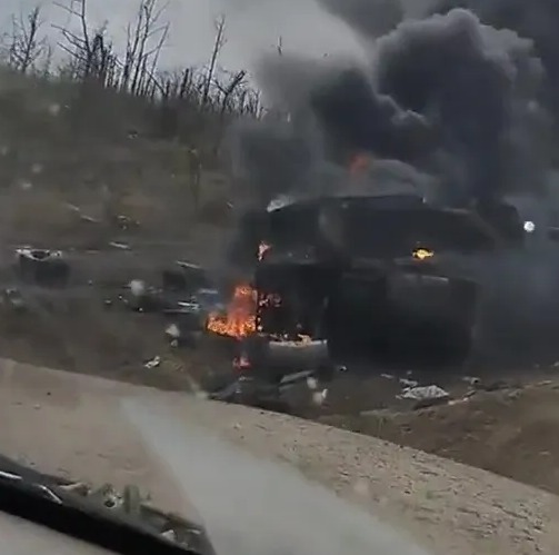 Battlefield footage showed the wreck of a Challenger 2 billowing smoke in Ukraine