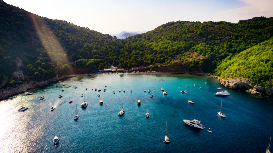 The most popular beach on the island is Sunj Beach