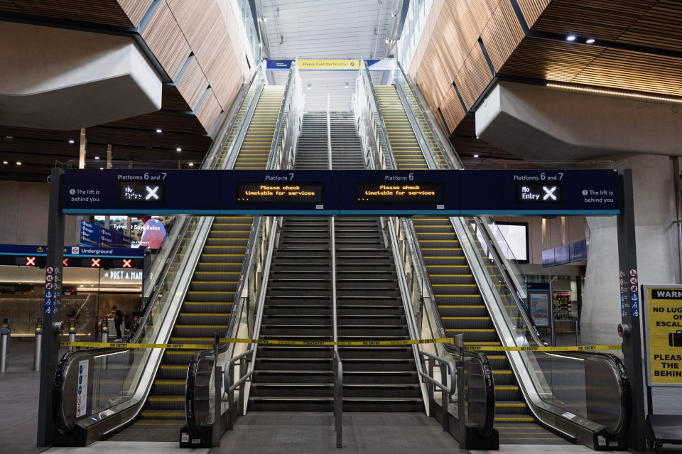 The boy’s toes were ripped off when his boot got stuck in an escalator at London Bridge station