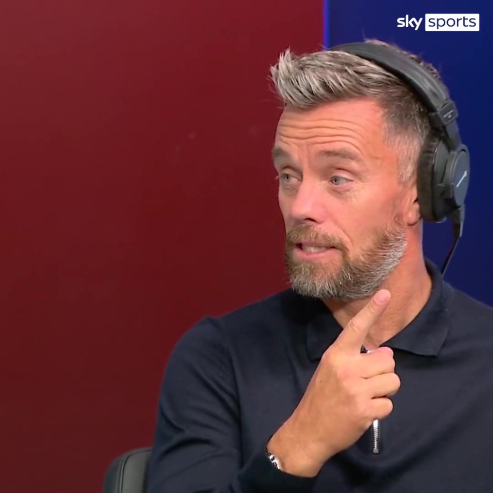 Lee Hendrie gave Kris Boyd a bit of stick