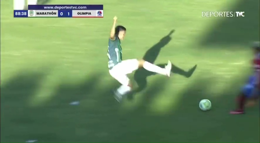 A shocking two-footed lunge left two players injured in a Honduran league game