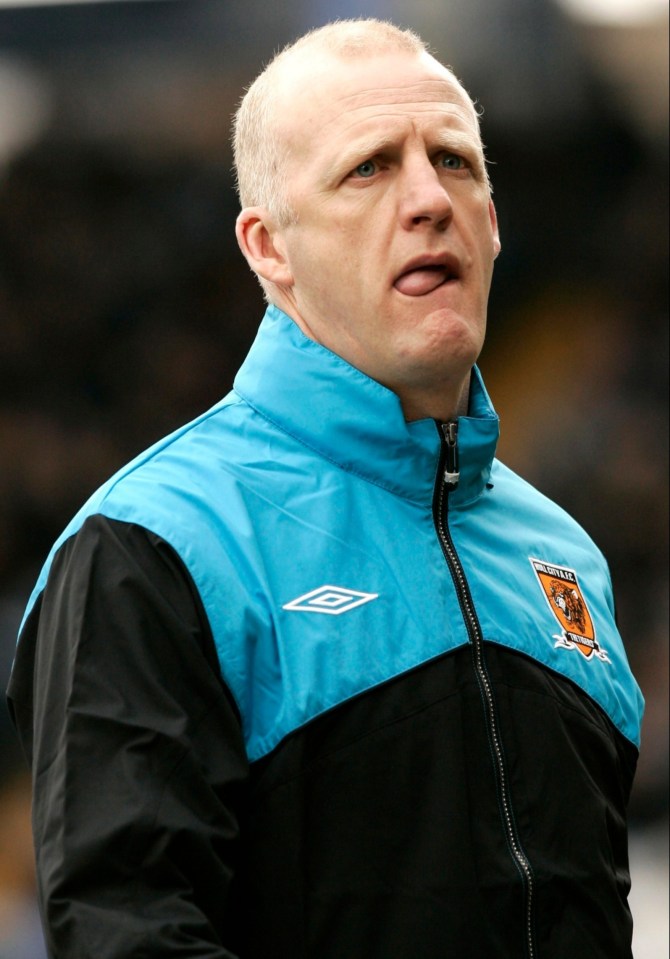 Dowie coached Hull in the Premier League