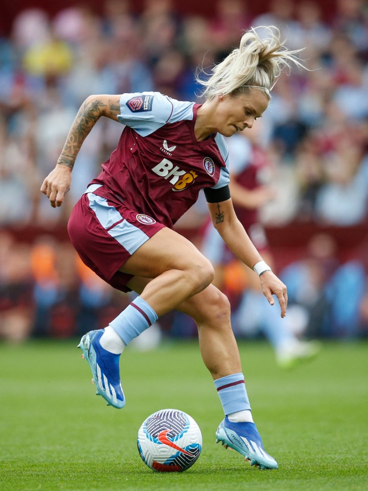 England ace Rachel Daly was among those having to wear the kit