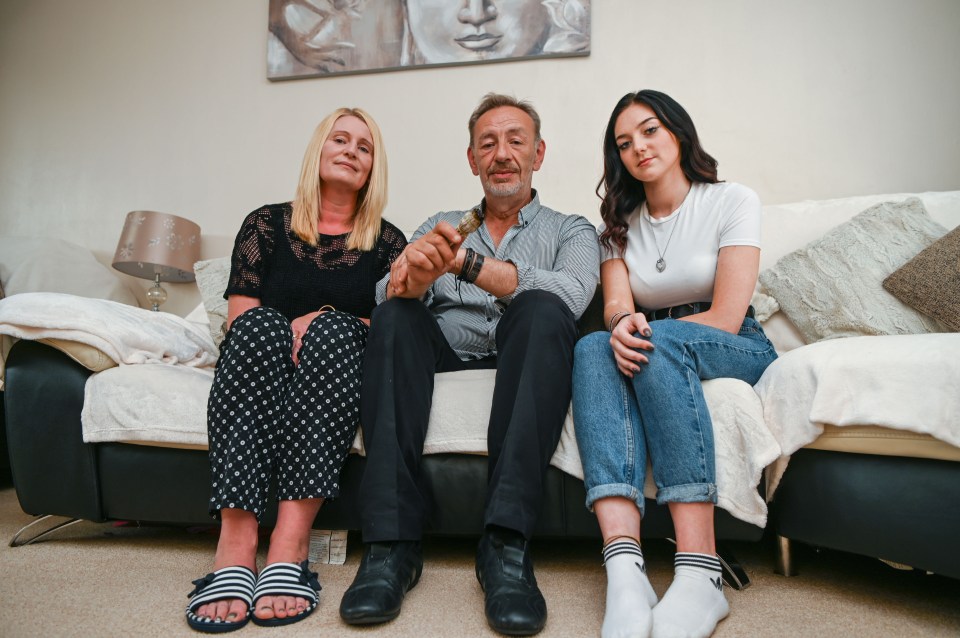 Ian visited the home of Leah (right) and mum Colette (left) to ‘cross over’ the ghoul