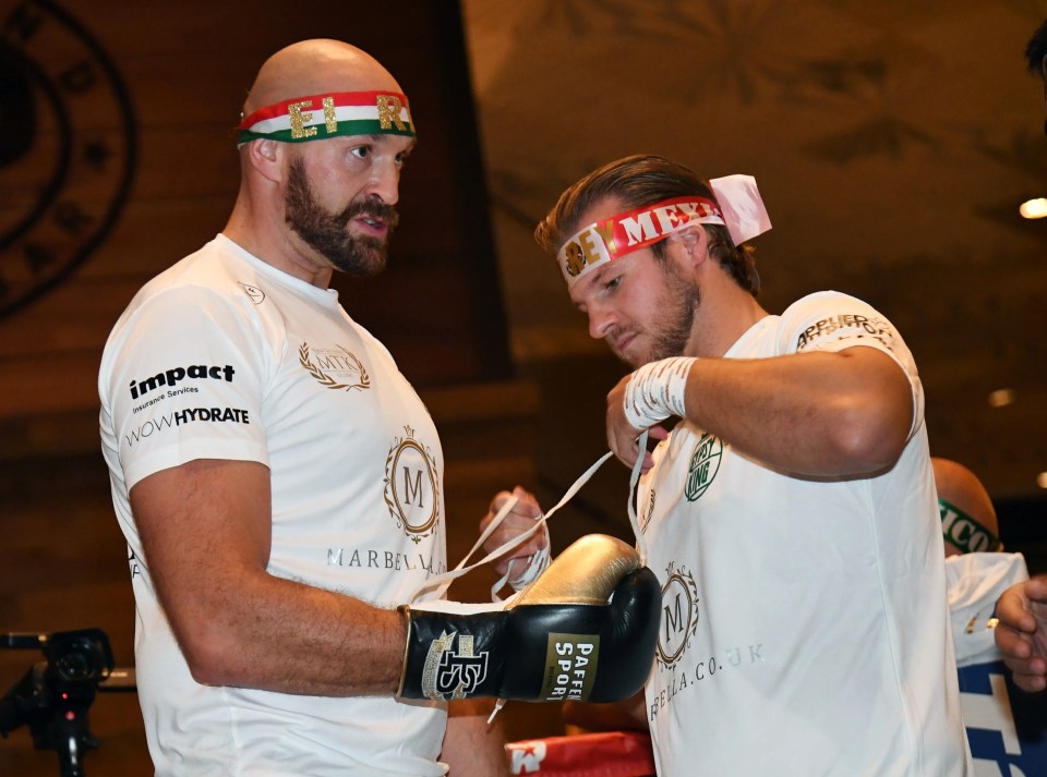 Davison was Tyson Fury's trainer when he returned to the sport in 2018