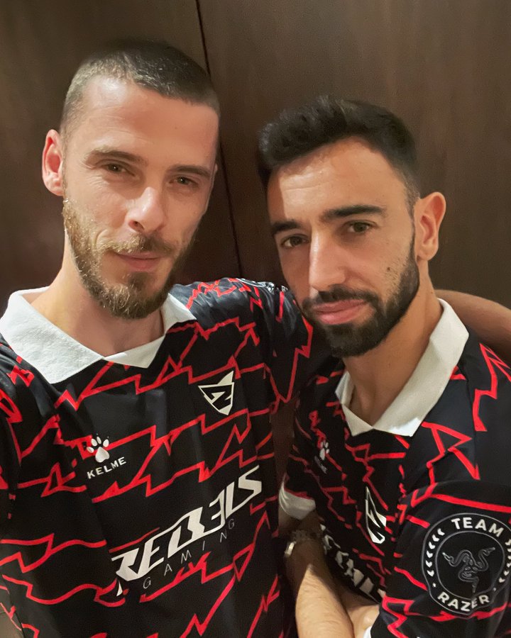 David de Gea has reunited with Bruno Fernandes