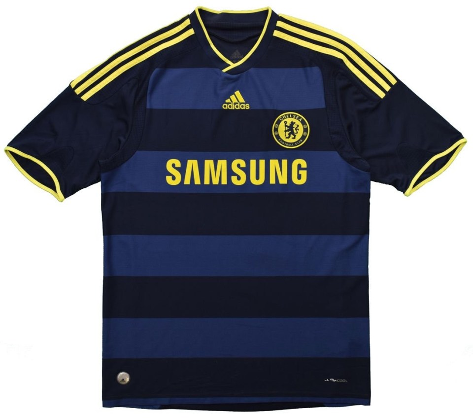 While others said it was an old Chelsea kit