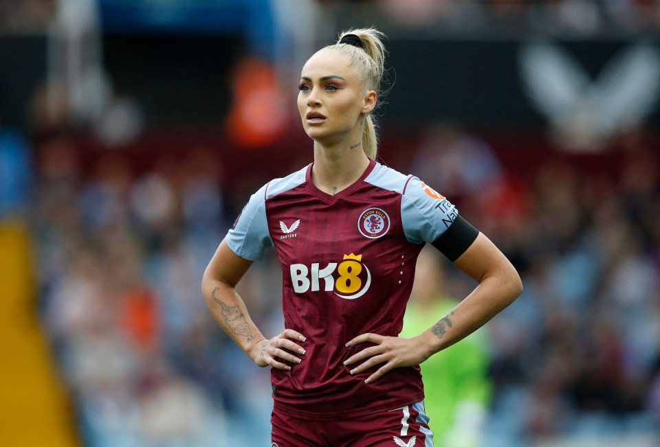 Alisha Lehmann started for Villa