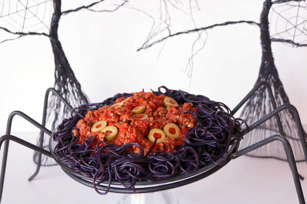 People should wait up to an hour after taking medications before tucking into these ink coloured spaghetti