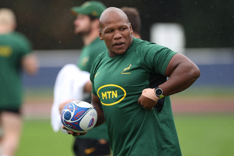 Bongi Mbonambi pictured during a South Africa training session