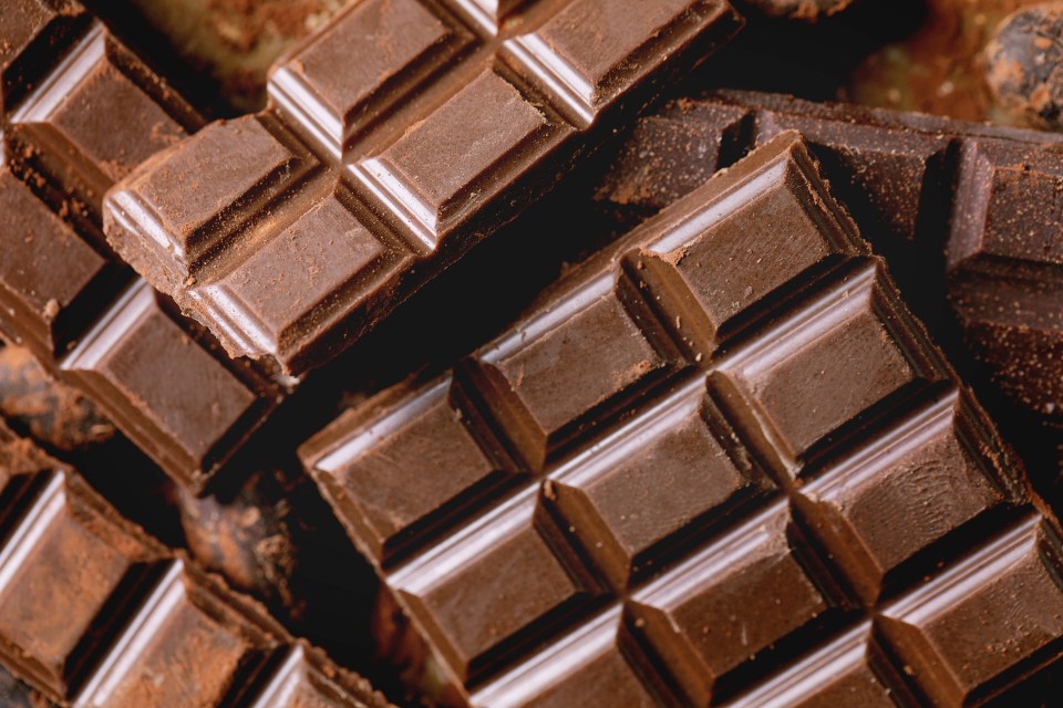 Dark chocolate can help combat the symptoms