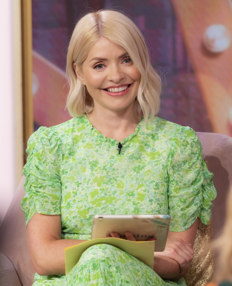 This Morning fans think they have found the perfect duo to replace Holly Willoughby