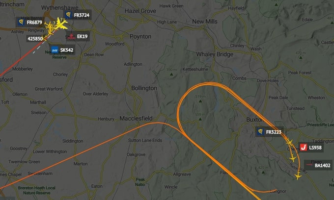 Planes seen in a holding pattern as the incident unfolded