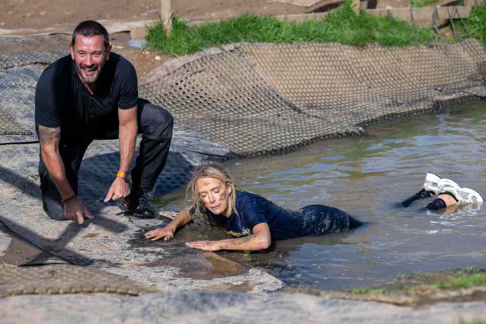 The reality star looked like she was struggling in the water