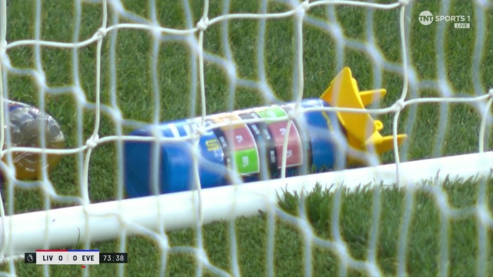 TNT Sports cameras zoomed in on Jordan Pickford's water bottle