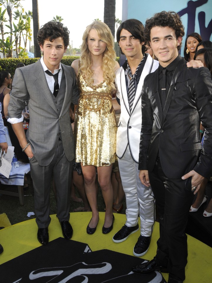 Taylor went for flats when dating Joe from The Jonas Brothers