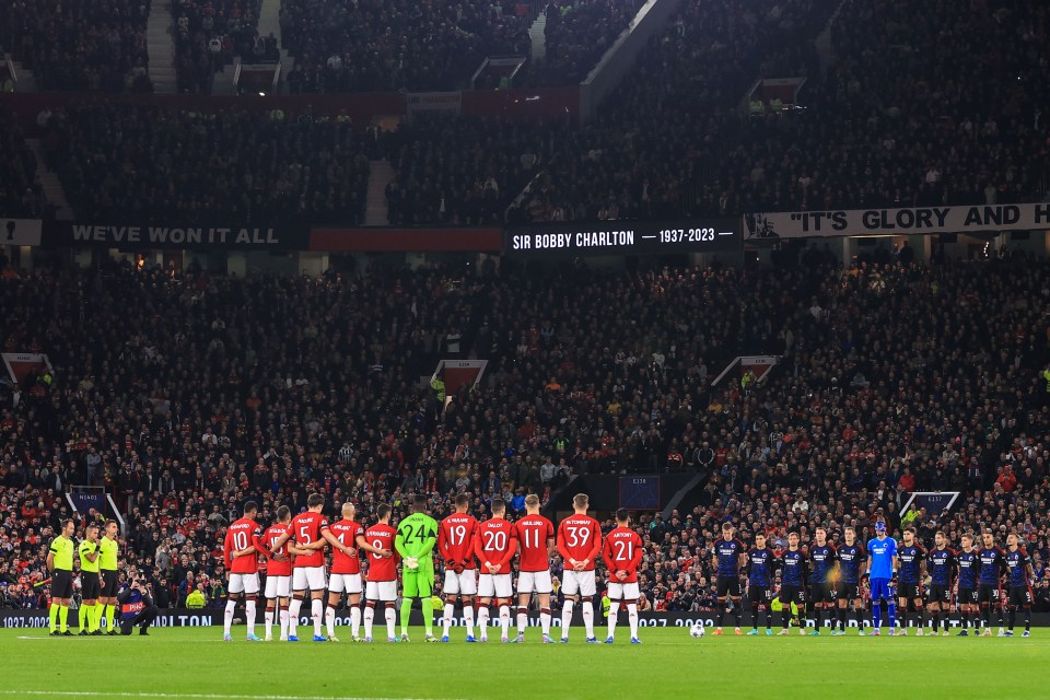 Man Utd and Copenhagen paid tribute to Sir Bobby Charlton