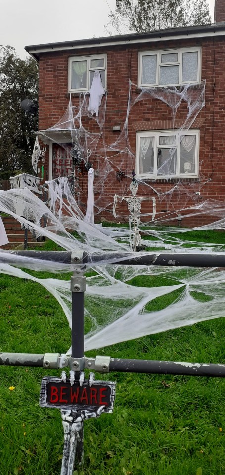 A Halloween fan has given her home the ultimate spooky makeover using an £8.99 buy from Amazon