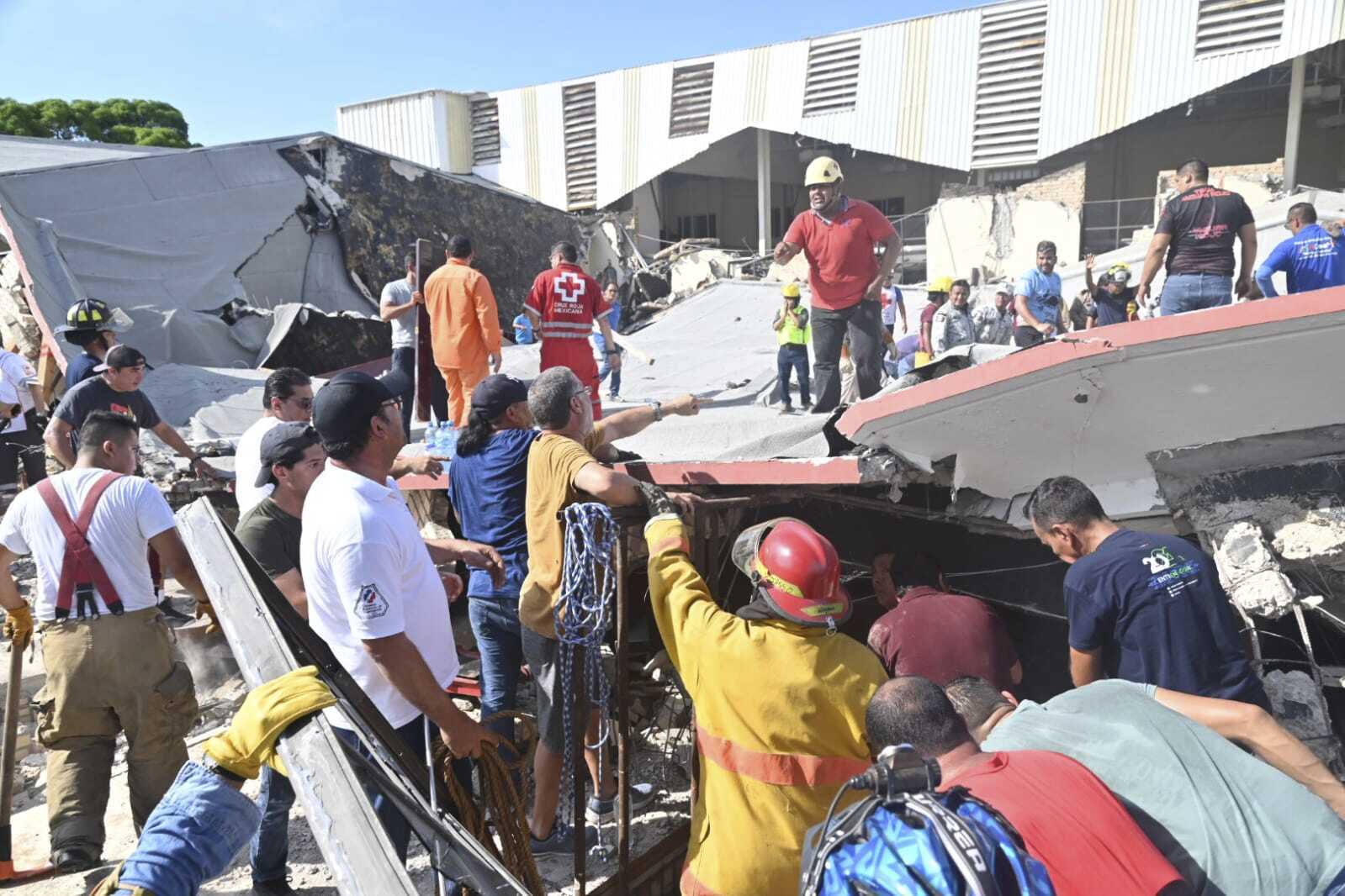 Emergency services rushed to the scene in Tamaulipas