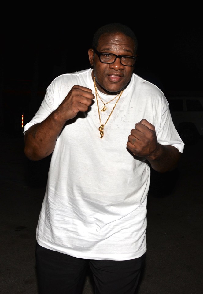 Riddick Bowe believes he can KO Joshua in five rounds