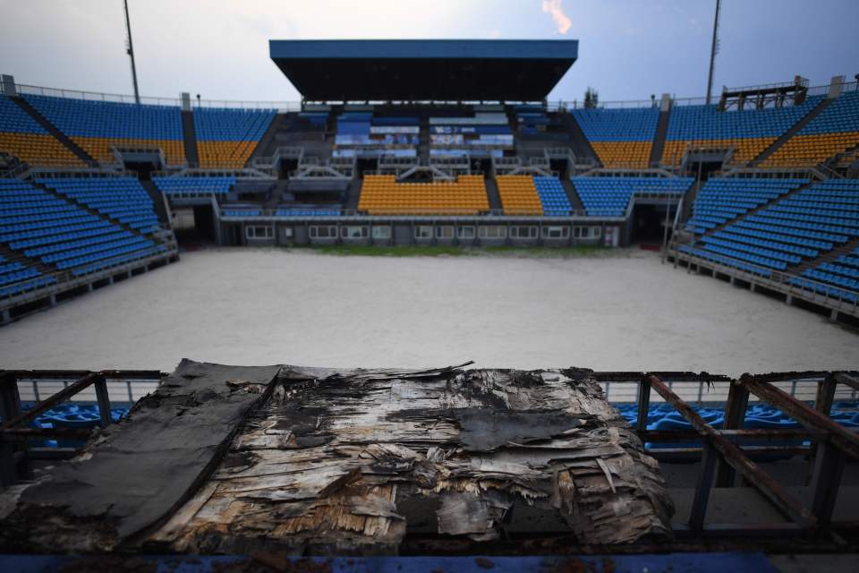 The volleyball stadium has begun to rust and rot