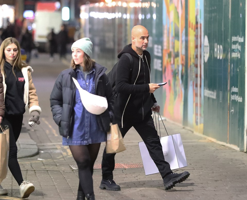 The City boss left his car to visit his restaurant and do some shopping