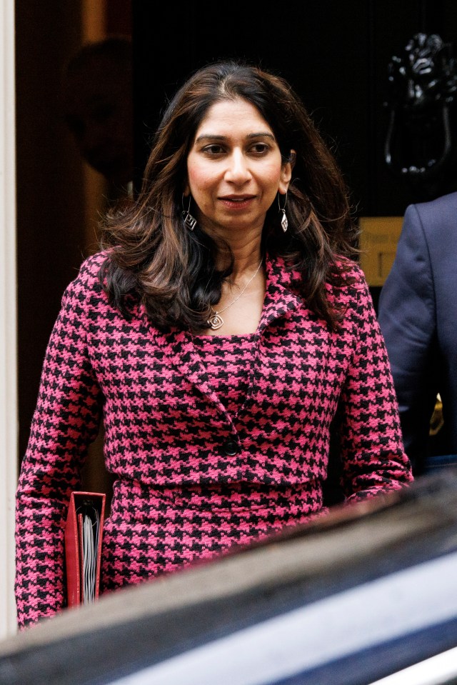 epa10935690 British Home Secretary Suella Braverman leaves Downing Street after a cabinet meeting in London, Britain, 24 October 2023. The UK Government is set to confirm some 50 hotel contracts to house migrants will be terminated by January 2024 in order to reduce the £8 million (EUR 9.2 million) a day cost for providing accommodation for asylum seekers. EPA/TOLGA AKMEN