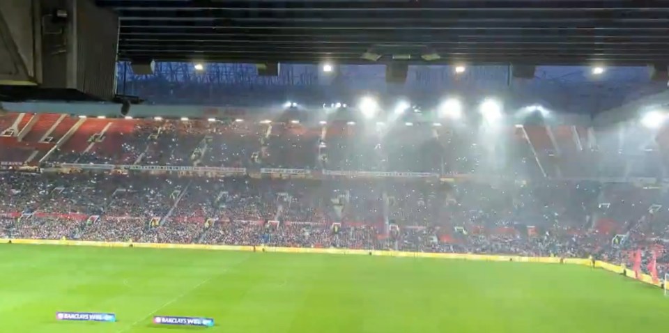 Manchester United tried a light show ahead of their WSL clash against Man City